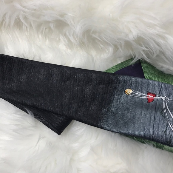 Disney Mickey Mouse Golf Necktie Tie - Picture 5 of 5